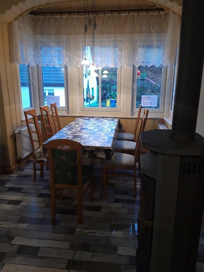 Ferienwohnung Erz-Hostel Thermalbad Wiesenbad ภายนอก รูปภาพ